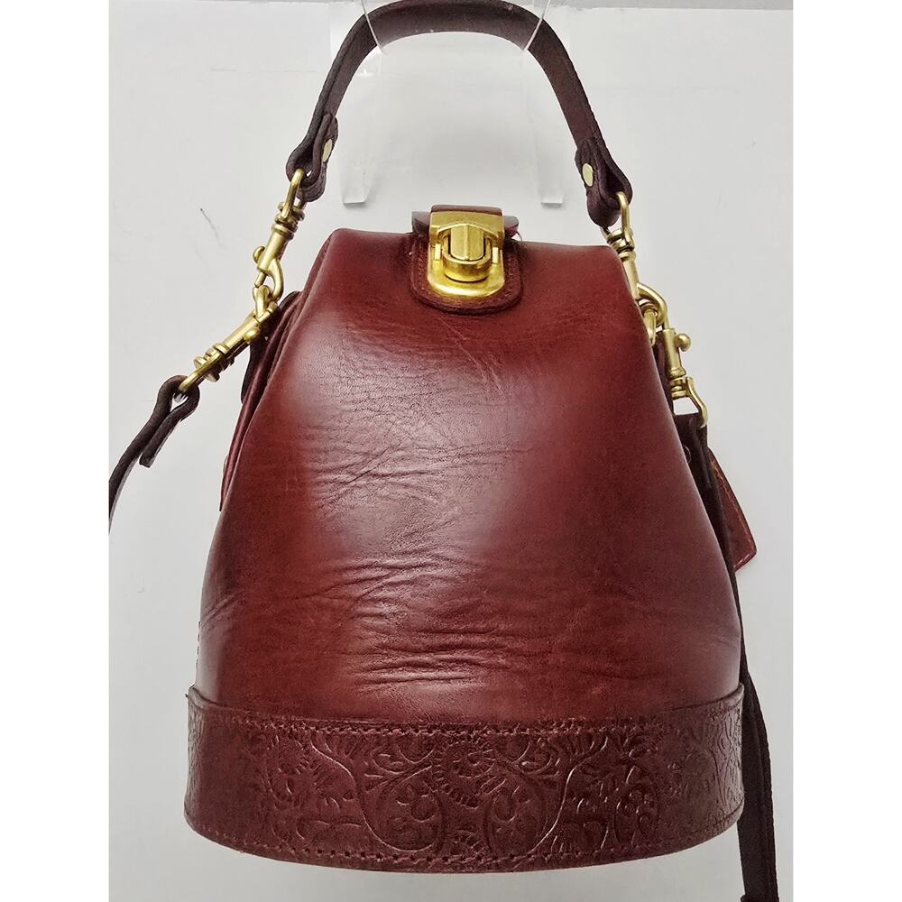 Old Trend Vintage Doctor Bucket Bag Leather Crossbody & Handle Buckle Burgundy